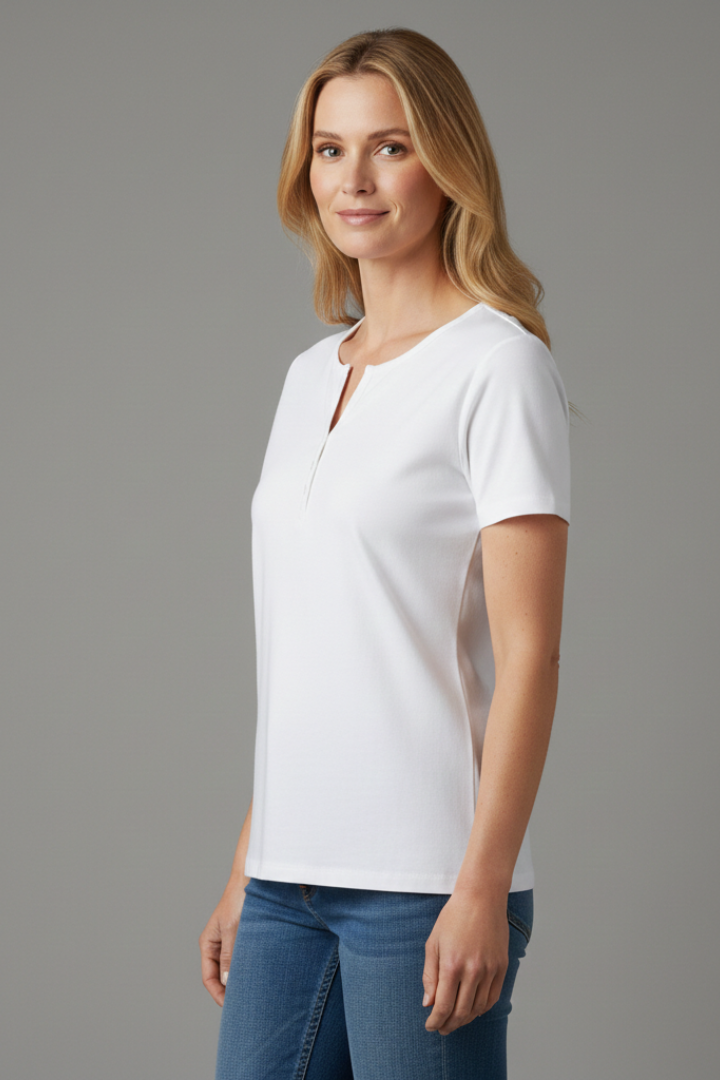 Women’s T-shirt with V-neckline and short sleeves