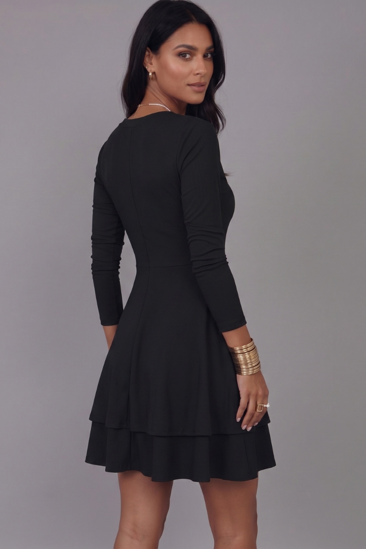 Women’s Short Dress with V-Neck and Long Sleeves