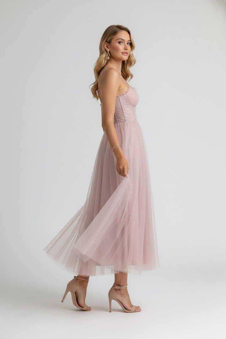 Women’s Dress with Sweetheart Neck