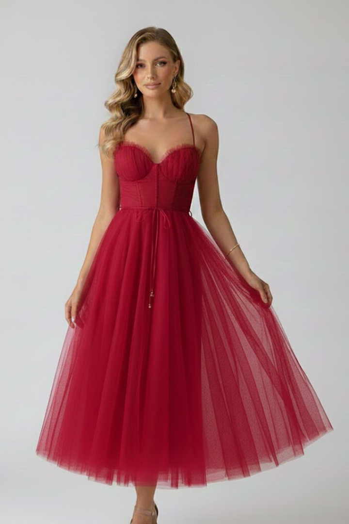 Women’s Dress with Sweetheart Neck