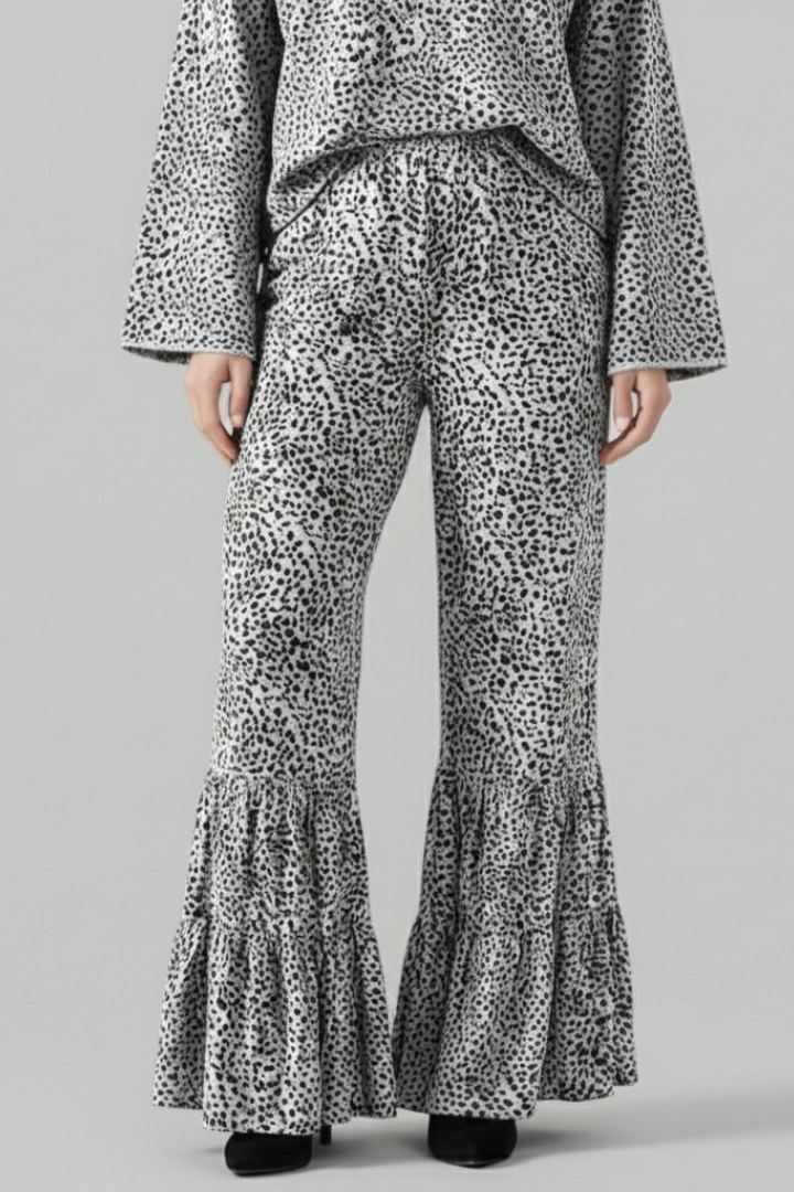 Women’s Palazzo Trousers with Elastic Waist and Ruffle Hem