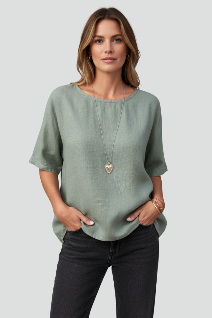 Women’s Short-Sleeve Top with Round Neck and Straight Hem