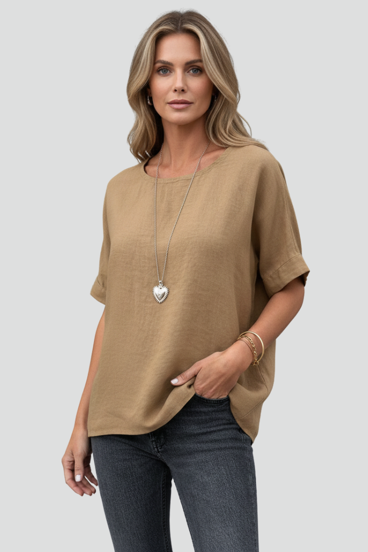 Women’s Short-Sleeve Top with Round Neck and Straight Hem