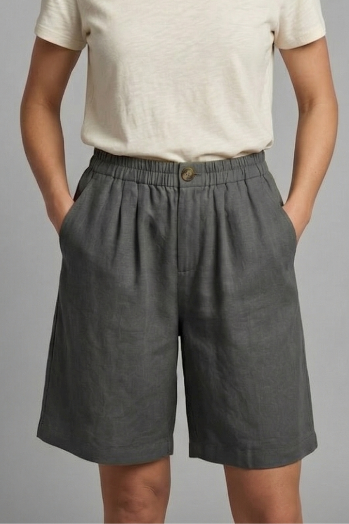 Women’s Shorts with Elastic Waistband and Side Pockets