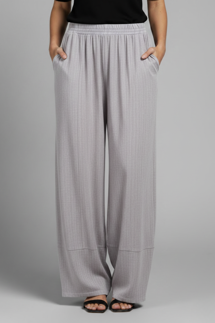 Women’s Trousers with Elastic Waist and Side Pockets